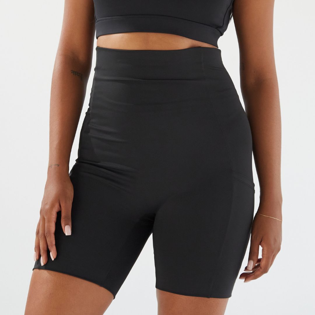 postpartum recovery short 360hold fabric front view