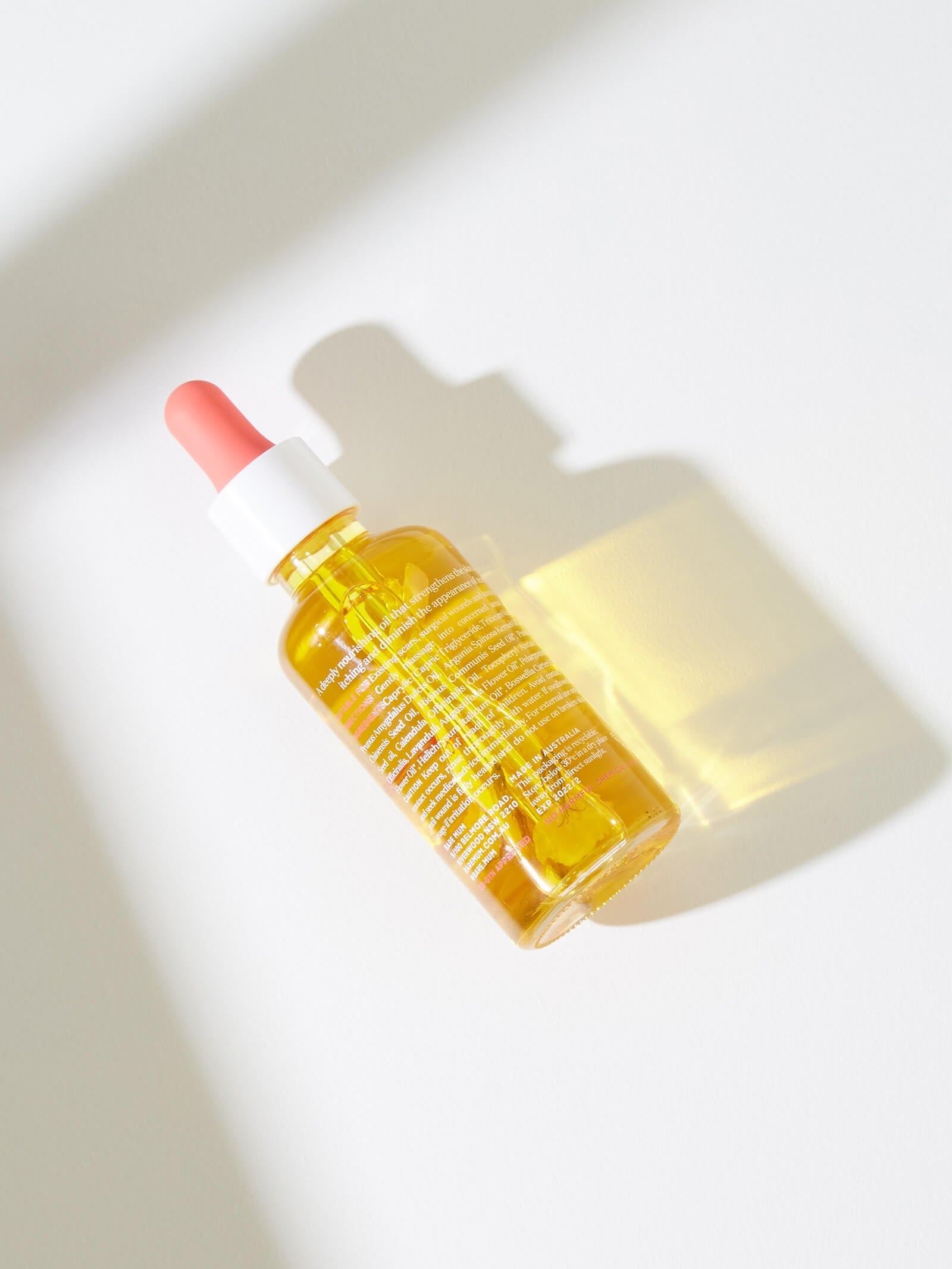 skin scar oil in a bottle